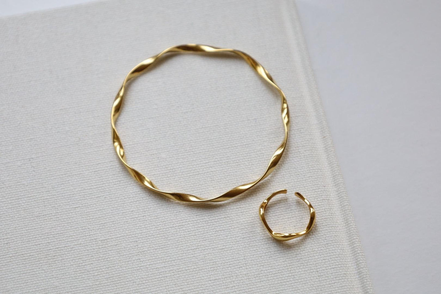 Vela Adjustable Ring - Gold