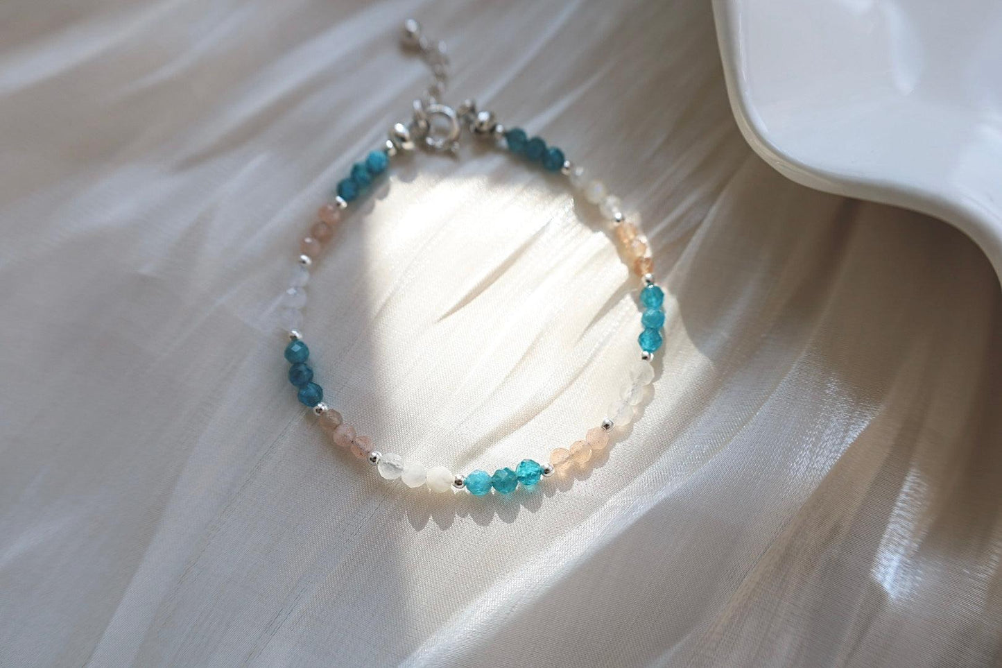 Flow Gemstone Bracelet