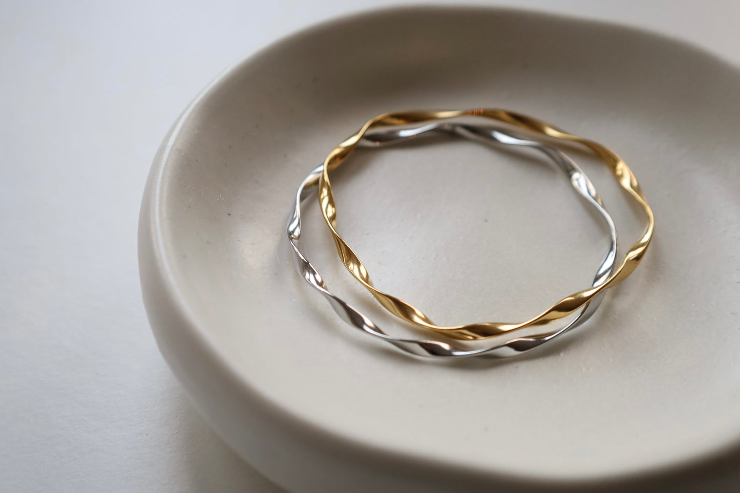 Ribbon Twist Bangle