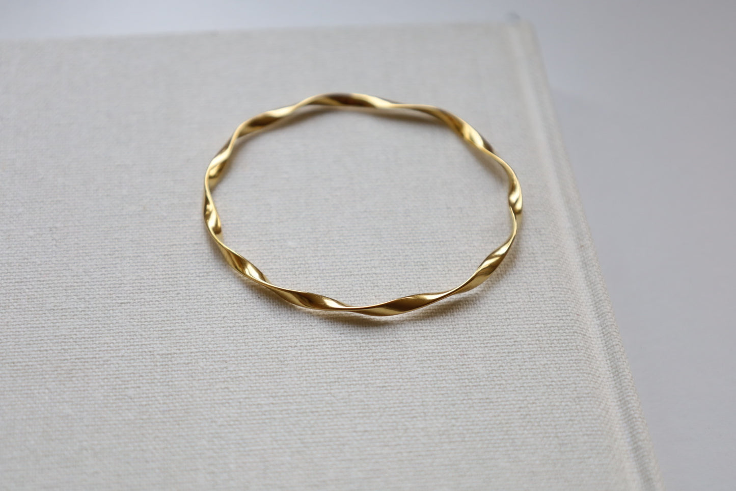Ribbon Twist Bangle