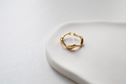 Vela Adjustable Ring - Gold