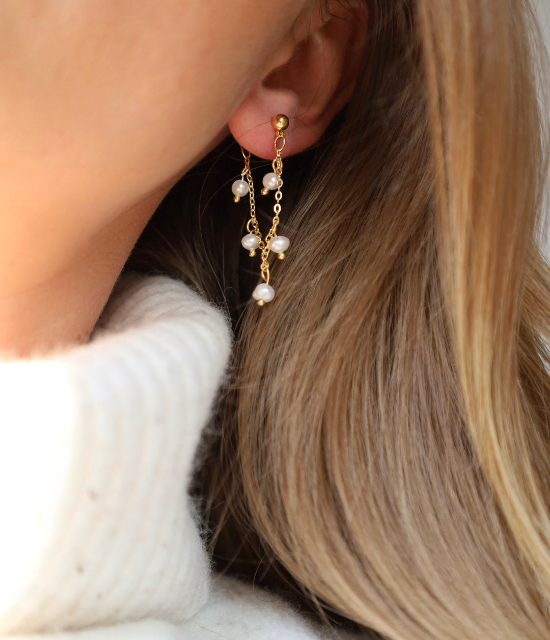 Pearl Droplets Earrings