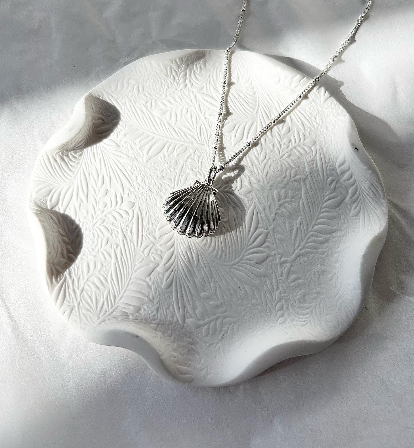 Shell Locket Necklace. 925 Sterling Silver