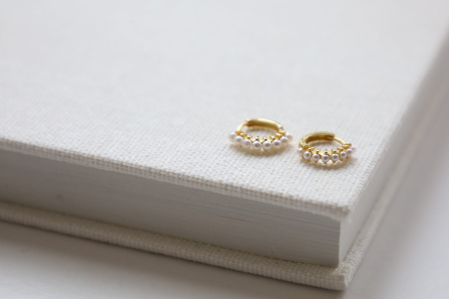 Halo Pearl Earrings