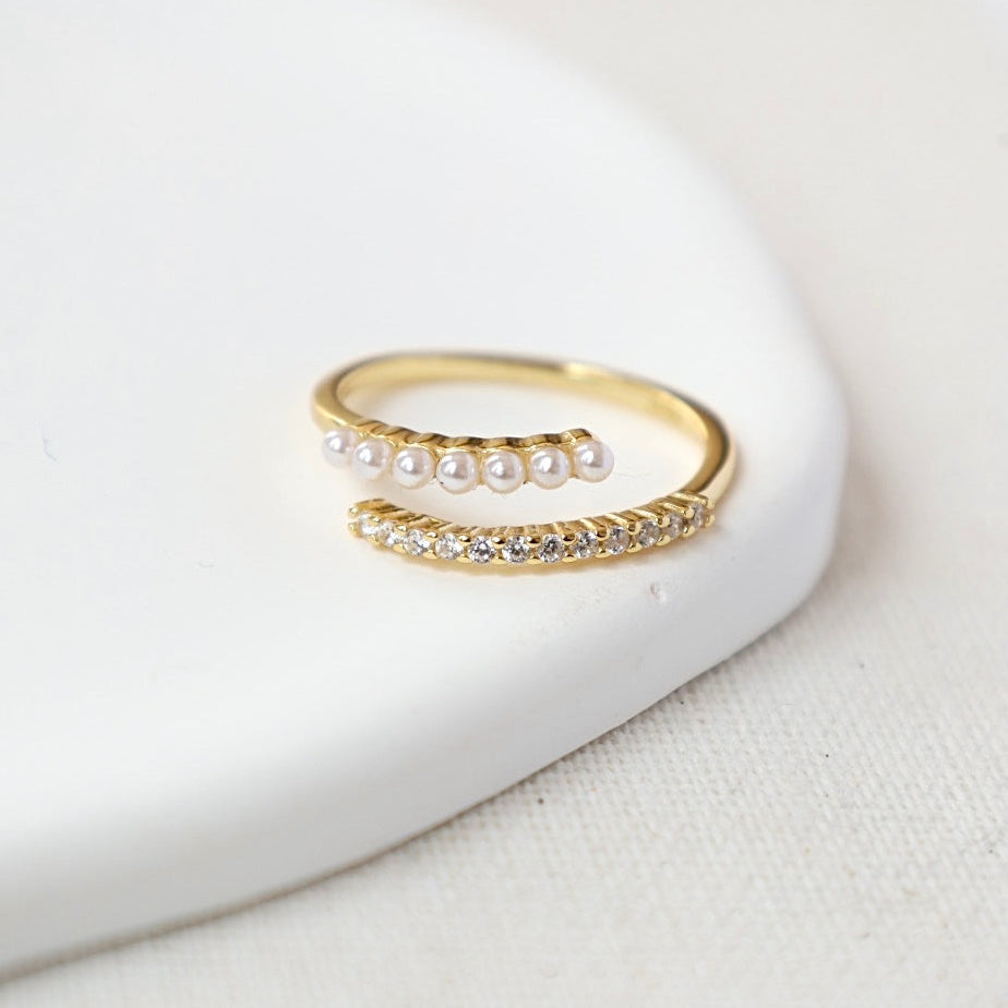Pearl Embrace Ring