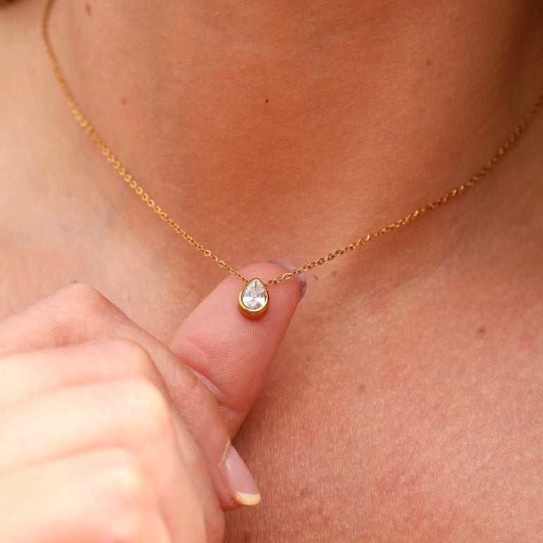 Dainty Teardrop Necklace