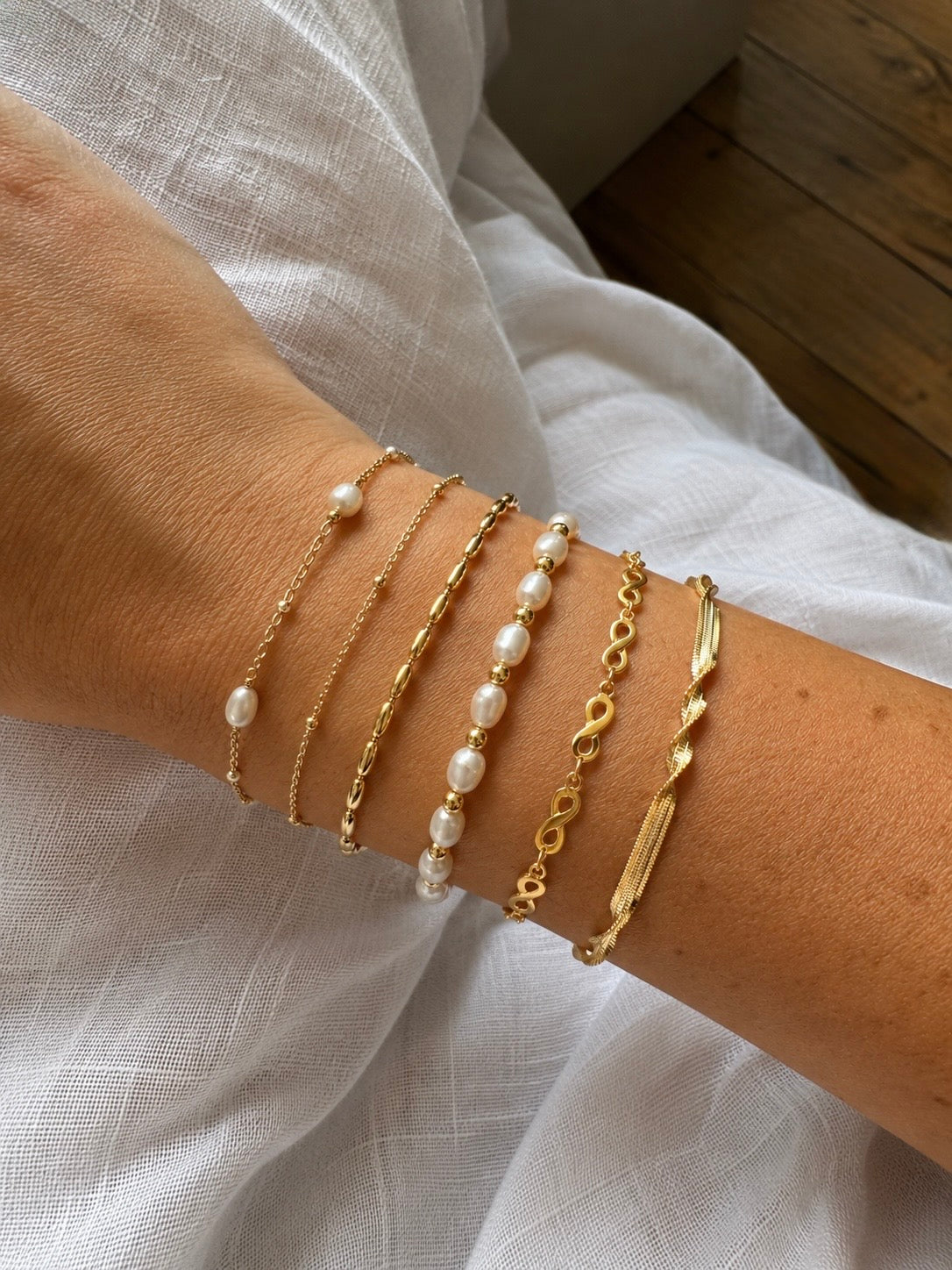 Pearl beaded Bracelet