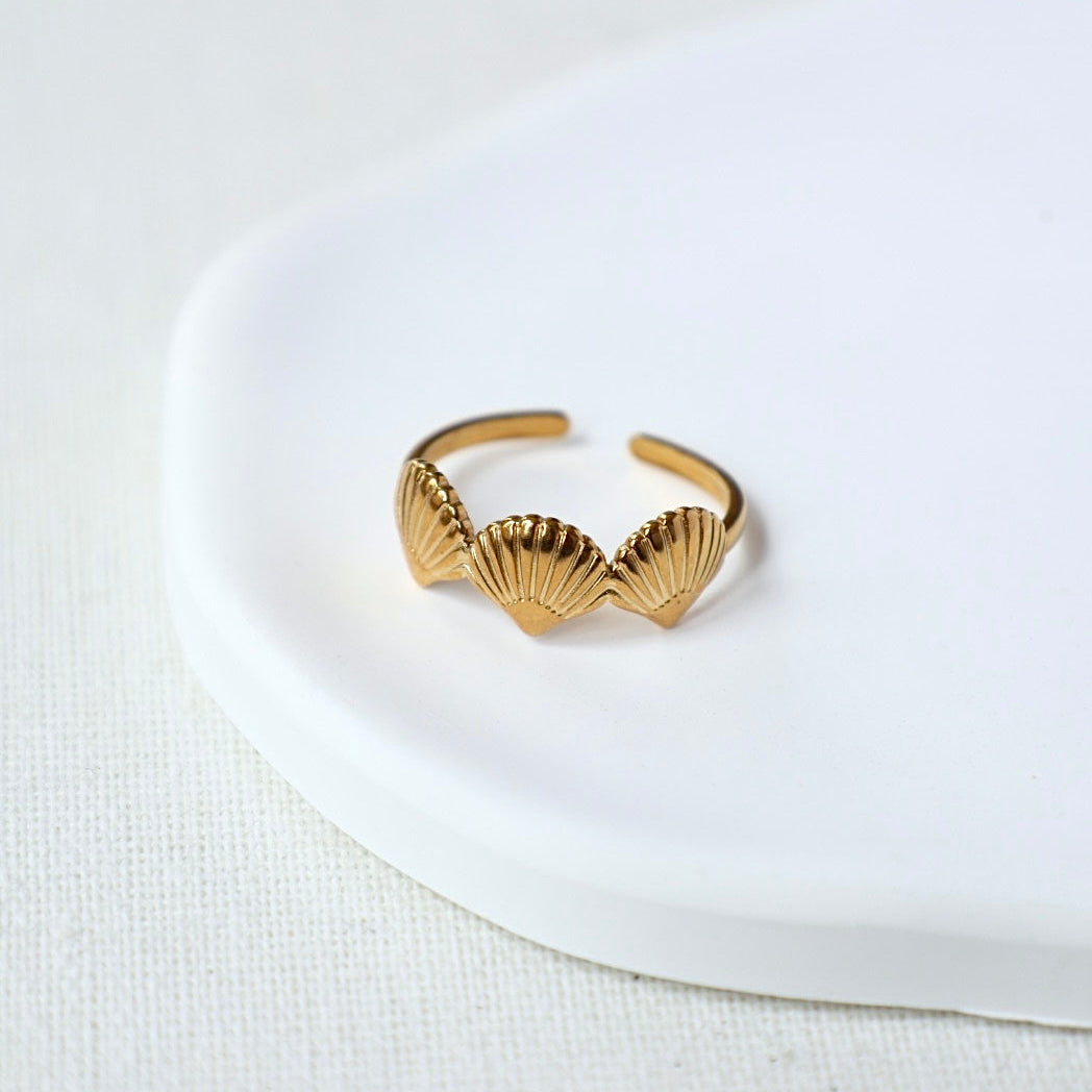 Shell Adjustable Ring