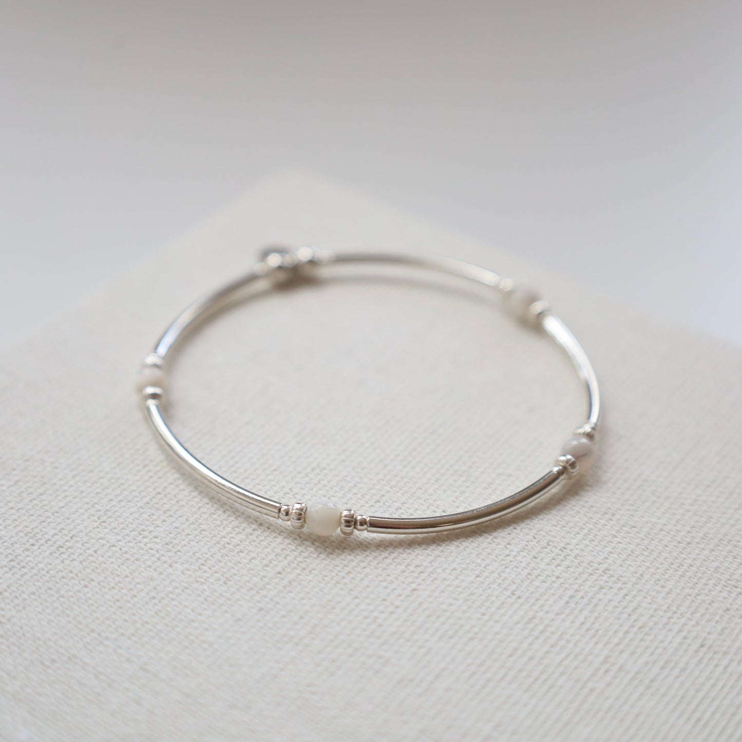 Mother of Pearl Stretch Bangle