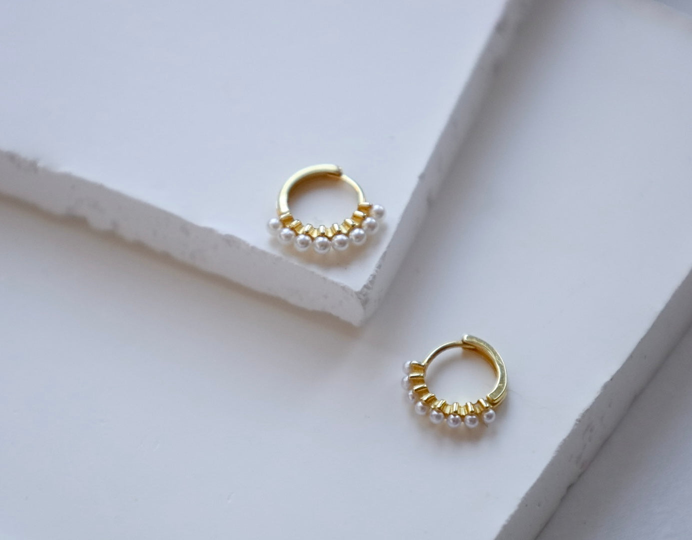 Halo Pearl Earrings
