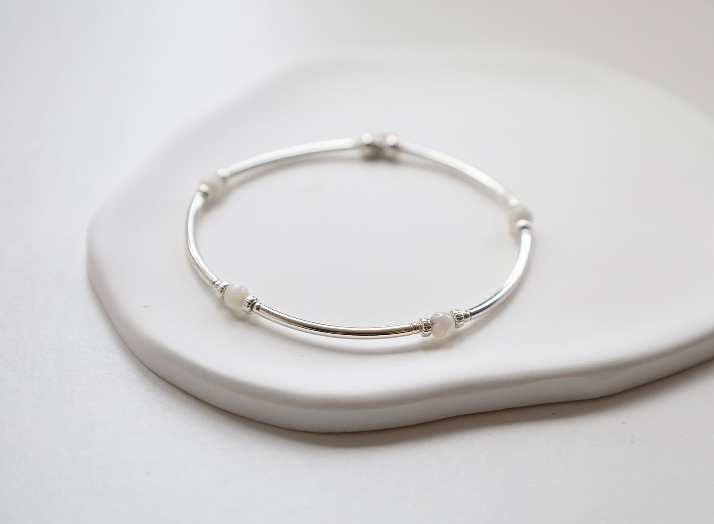 Mother of Pearl Stretch Bangle