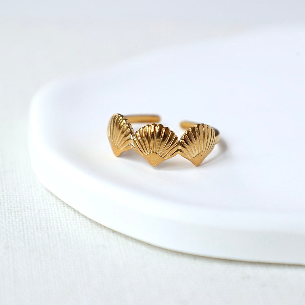 Shell Adjustable Ring