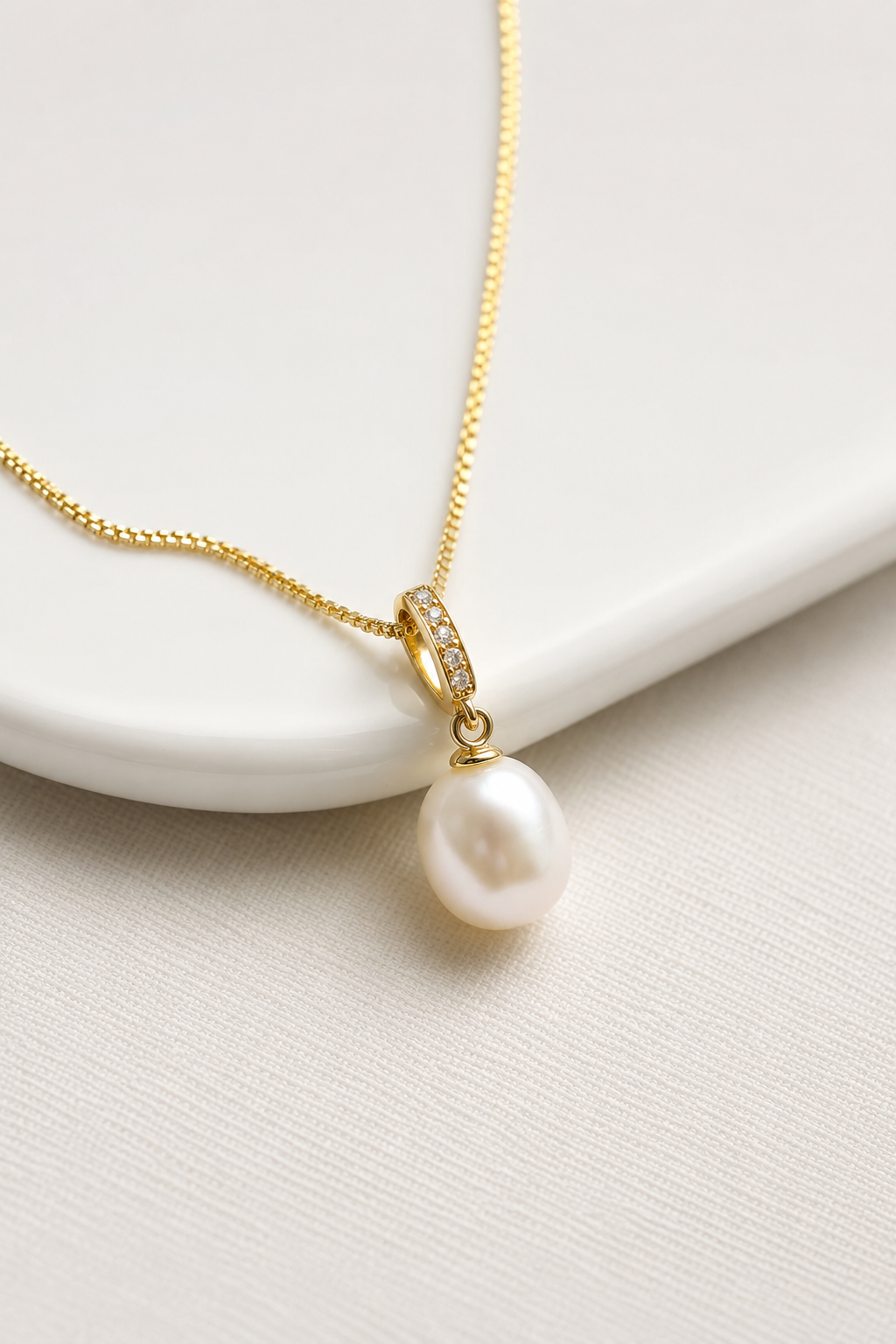 Freshwater Pearl Pendant Necklace