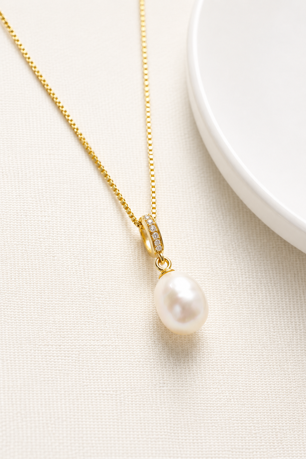 Freshwater Pearl Pendant Necklace