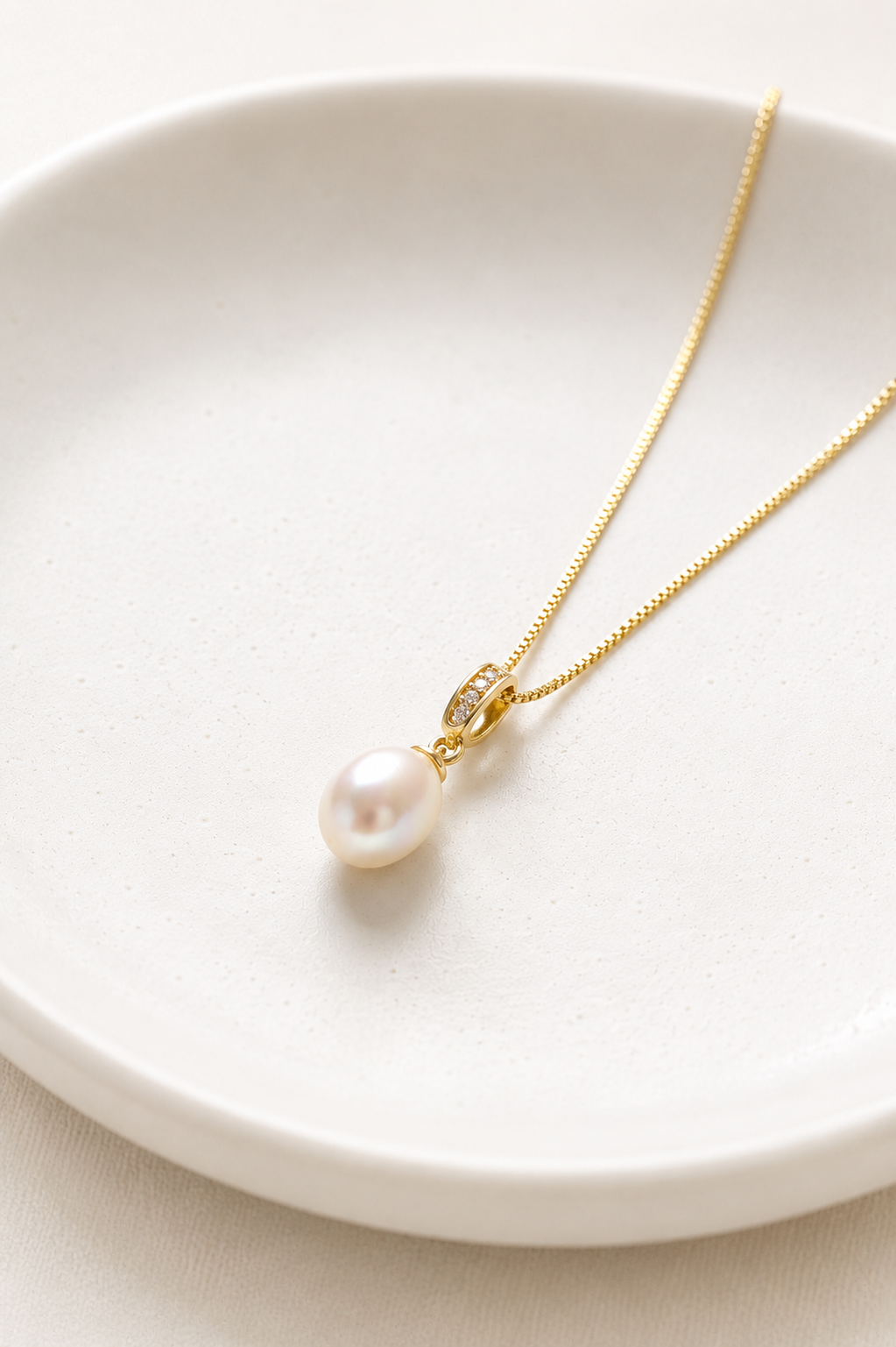 Freshwater Pearl Pendant Necklace